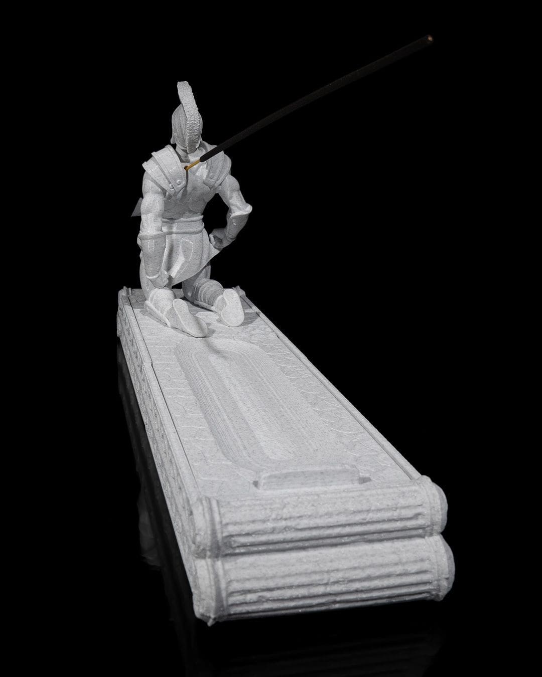 Porta Incenso Centurione Trafitto - Un'Opera Scultorea Dipinta a Mano - immagine 10