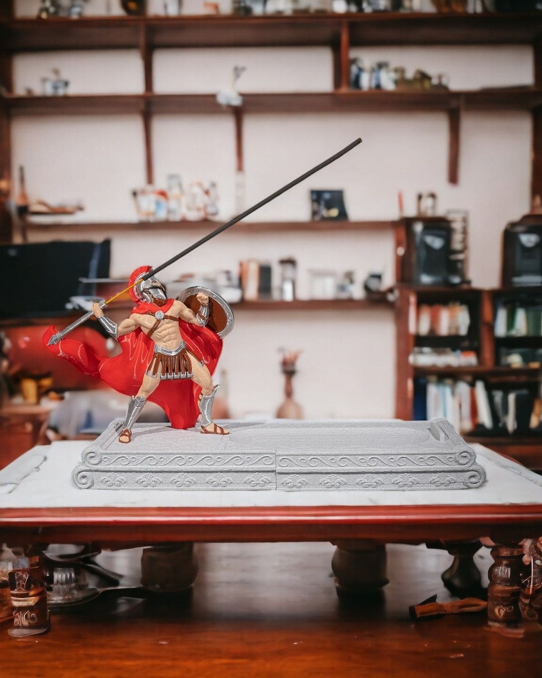 Portaincenso Centurione Romano - Un Pezzo Centrale Ispirato al Guerriero, Dipinto a Mano - immagine 2