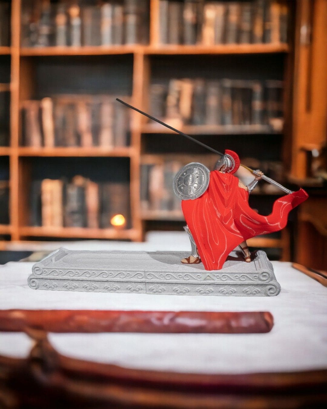 Portaincenso Centurione Romano - Un Pezzo Centrale Ispirato al Guerriero, Dipinto a Mano - immagine 10