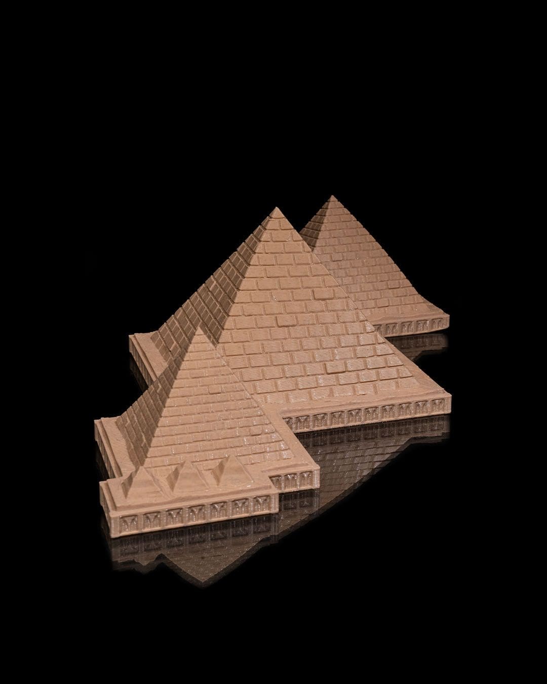 Miniatura da colorare in 3D, miniatura delle Piramidi di Giza.